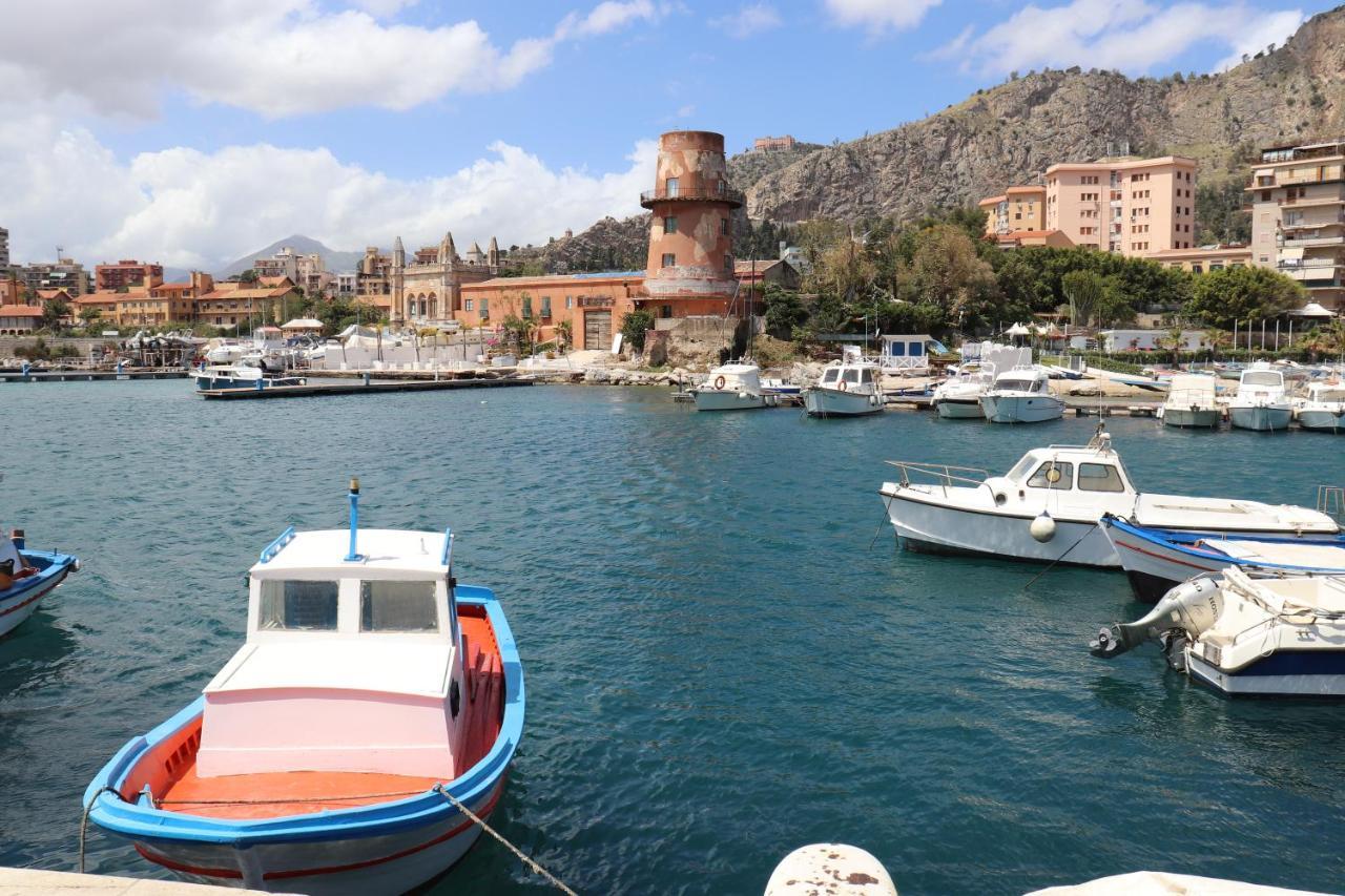 Casa De Paoli - Vista Mare Arenella, Palermo Con Parcheggio Privato Apartment ภายนอก รูปภาพ